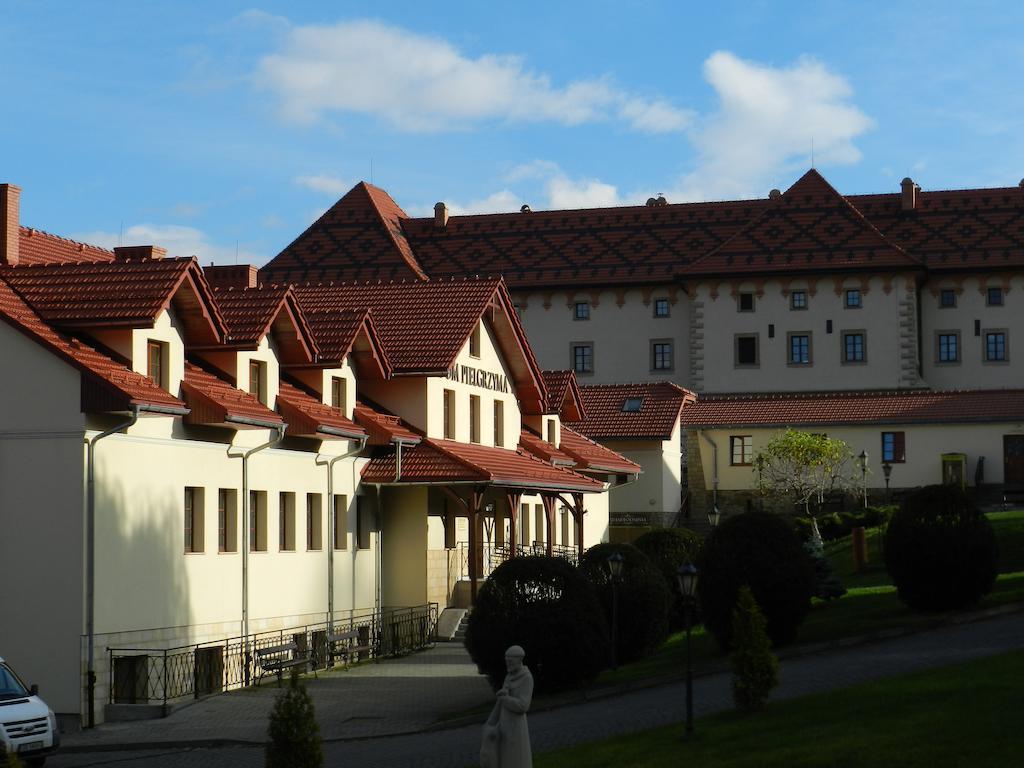 Dom Pielgrzyma Hotel Калвария Зебжидовска Екстериор снимка
