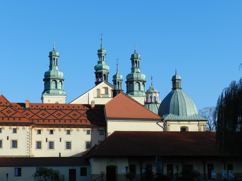 Dom Pielgrzyma Hotel Калвария Зебжидовска Екстериор снимка